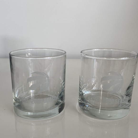 Raptors commemorative glasses for the 2021-22 basketball season & Raptors patch - Picture 11 of 11